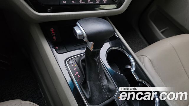 Kia Carnival 9-Seater Noblesse Special 2019 — фото 9