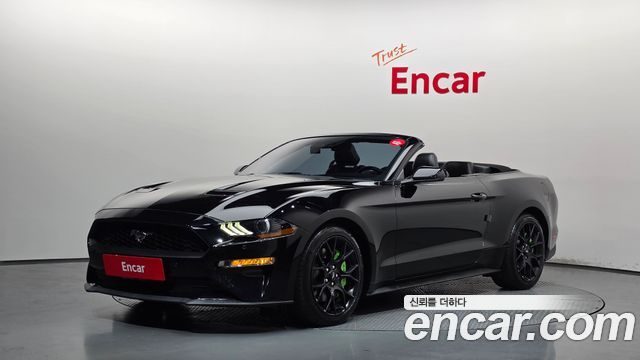 Ford Mustang Convertible
