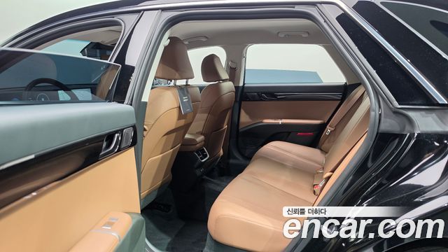 Hyundai Grandeur (GN7) 2,5 Gasoline 2WD Premium 2025 — фото 11