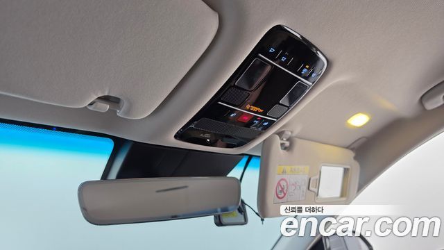 Hyundai Grandeur (GN7) 2,5 Gasoline 2WD Premium 2025 — фото 16