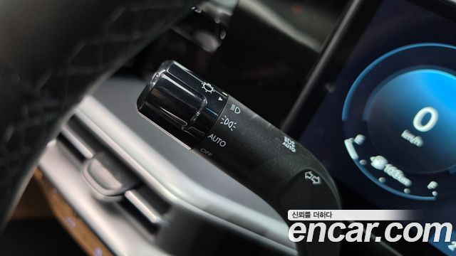 Hyundai Grandeur (GN7) 2,5 Gasoline 2WD Premium 2025 — фото 27