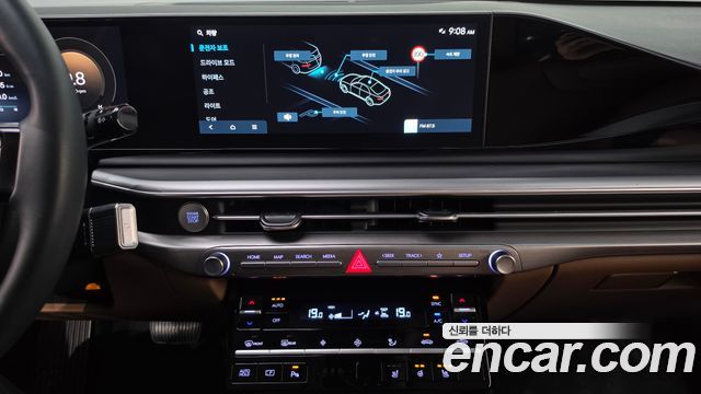 Hyundai Grandeur (GN7) 2,5 Gasoline 2WD Premium 2025 — фото 29