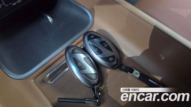 Hyundai Grandeur (GN7) 2,5 Gasoline 2WD Premium 2025 — фото 30