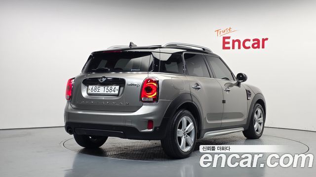 MINI Cooper D Countryman Standard 2nd 2018 — фото 2