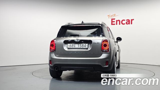 MINI Cooper D Countryman Standard 2nd 2018 — фото 4