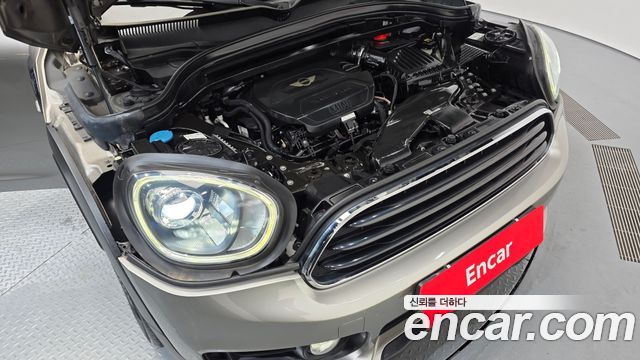 MINI Cooper D Countryman Standard 2nd 2018 — фото 6