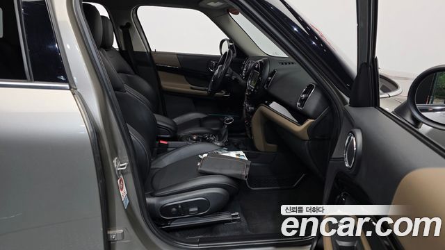 MINI Cooper D Countryman Standard 2nd 2018 — фото 11