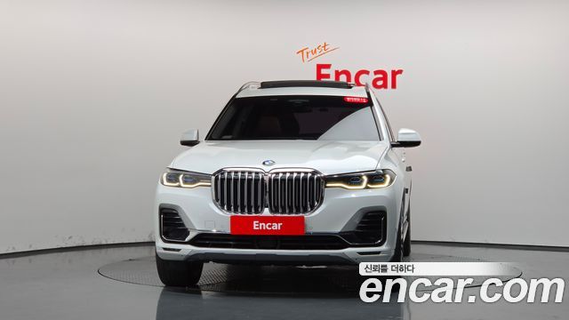 BMW X7 (G07) xDrive 40i Design Pure Excellence 6-Seater 2021 — фото 3