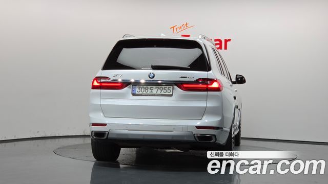 BMW X7 (G07) xDrive 40i Design Pure Excellence 6-Seater 2021 — фото 4