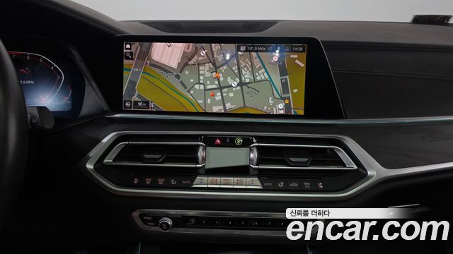 BMW X7 (G07) xDrive 40i Design Pure Excellence 6-Seater 2021 — фото 12