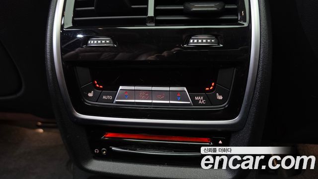 BMW X7 (G07) xDrive 40i Design Pure Excellence 6-Seater 2021 — фото 32
