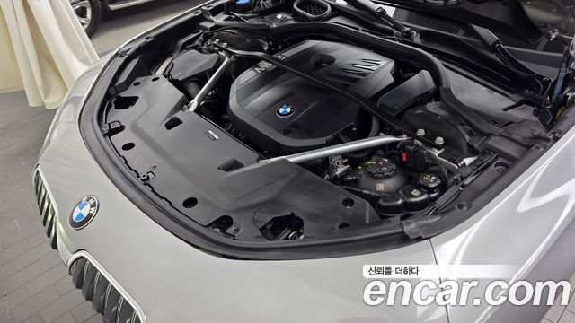 BMW 7 Series (G70) 740i sDrive Design Pure Excellence 2023 — фото 6