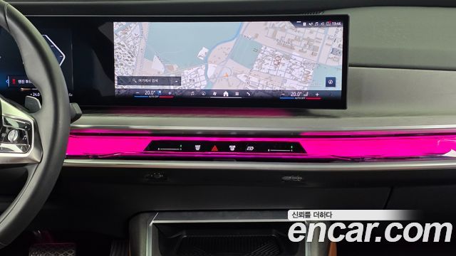 BMW 7 Series (G70) 740i sDrive Design Pure Excellence 2023 — фото 14