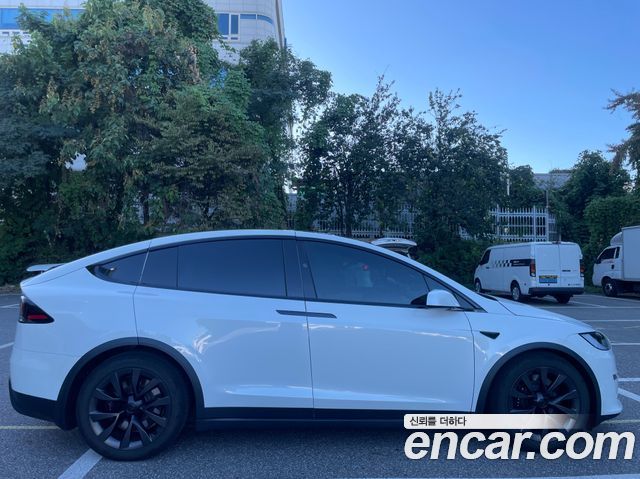 Tesla Model X Long Range 2023 — фото 14