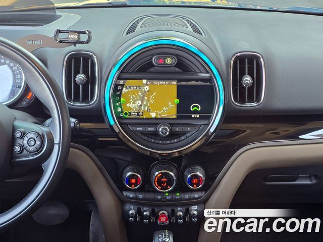 MINI Cooper Countryman HIGH 2nd 2019 — фото 16