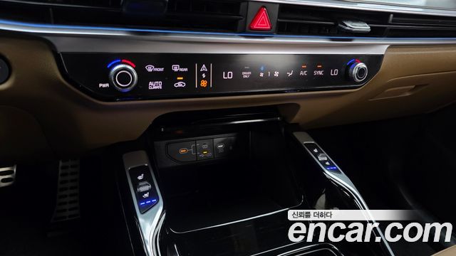 Kia Sorento (IV) HEV 1.6 2WD Signature 2024 — фото 19