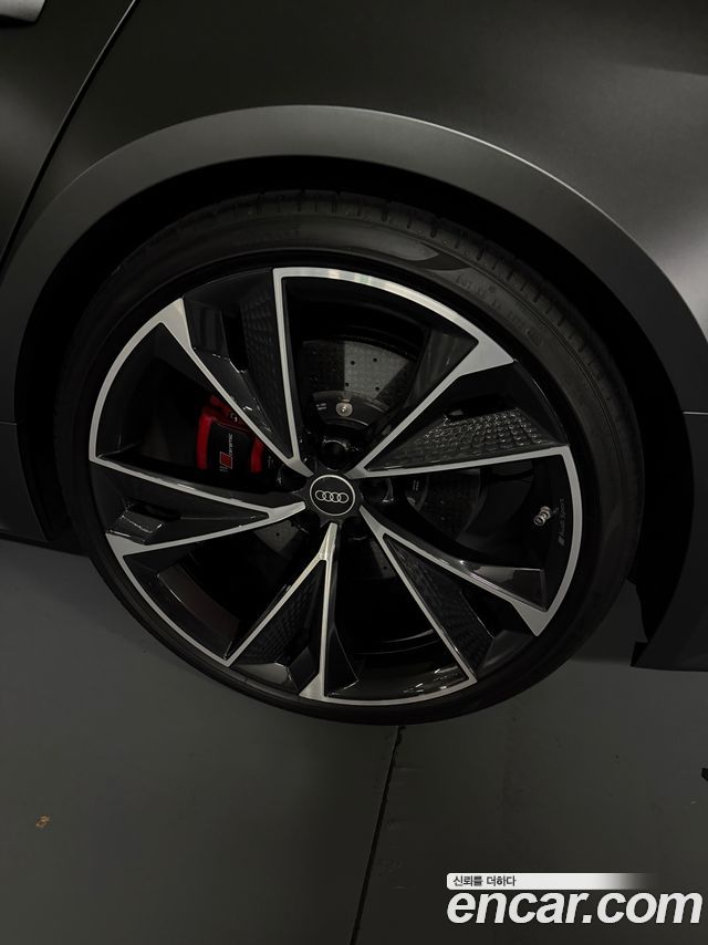 Audi RS7 (4K) 4.0 TFSI Quattro 2022 — фото 15