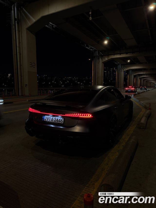 Audi RS7 (4K) 4.0 TFSI Quattro 2022 — фото 16