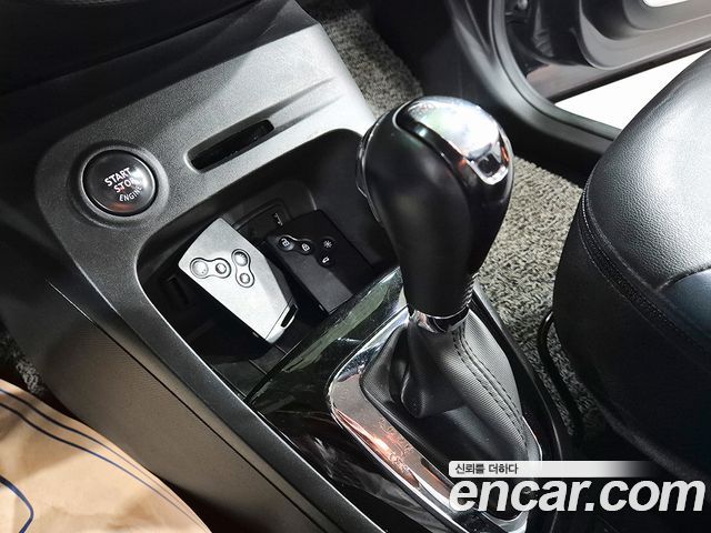 Renault Korea QM3 RE 2015 — фото 9