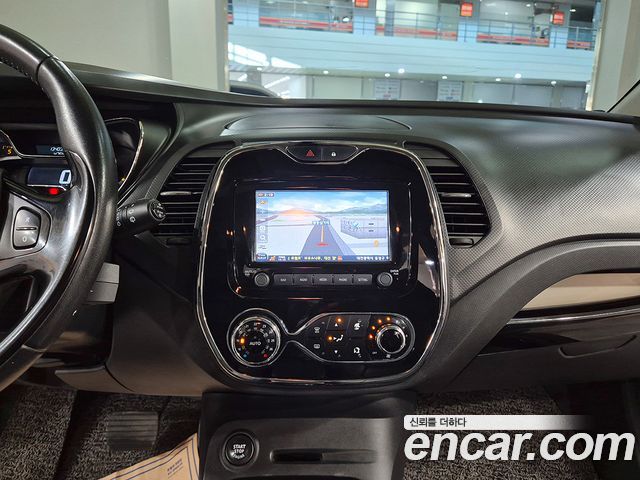 Renault Korea QM3 RE 2015 — фото 15
