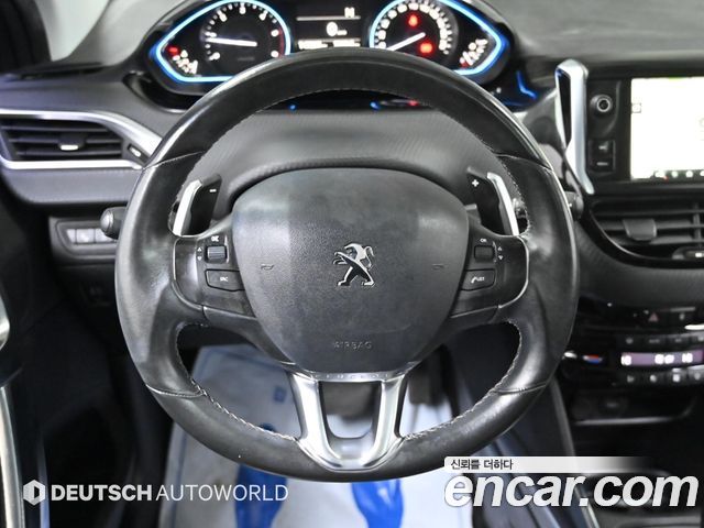 Peugeot 2008 1.6 BlueHDi Feline 2015 — фото 17
