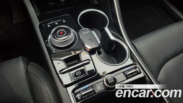 Kia K5 (III) 2.0 Prestige 2023 — фото 9