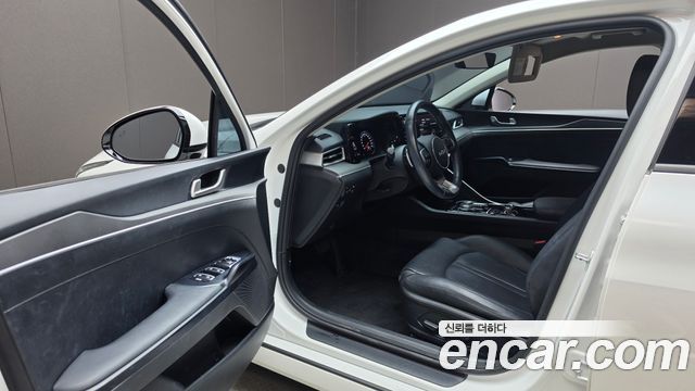 Kia K5 (III) 2.0 Prestige 2023 — фото 10