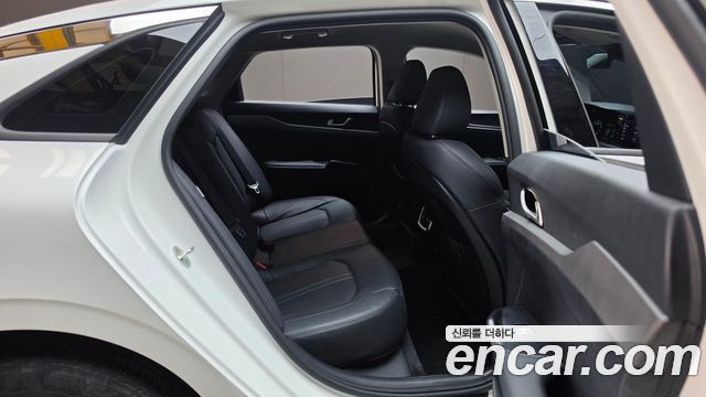 Kia K5 (III) 2.0 Prestige 2023 — фото 11