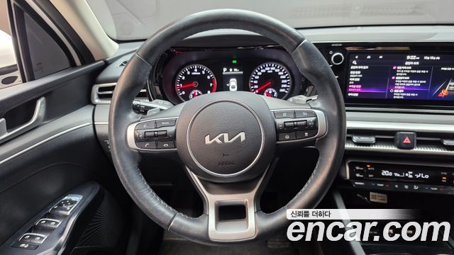 Kia K5 (III) 2.0 Prestige 2023 — фото 13
