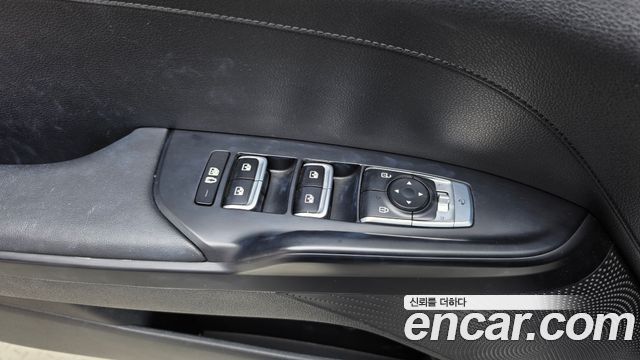 Kia K5 (III) 2.0 Prestige 2023 — фото 19