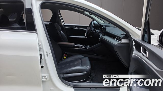 Kia K5 (III) 2.0 Prestige 2023 — фото 26