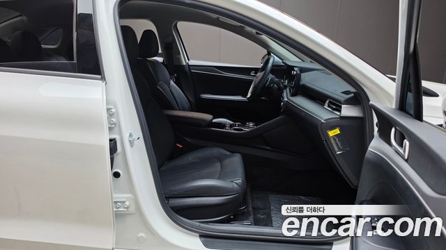 Kia K5 (III) 2.0 Prestige 2023 — фото 26