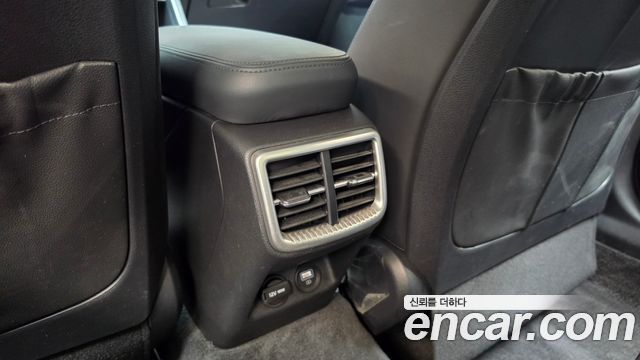 Kia K5 (III) 2.0 Prestige 2023 — фото 30
