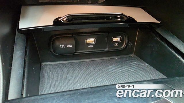 Kia K5 (III) 2.0 Prestige 2023 — фото 31