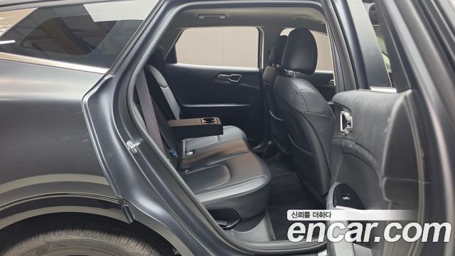 Kia Sportage (V) LPG 2.0 2WD Prestige 2023 — фото 11