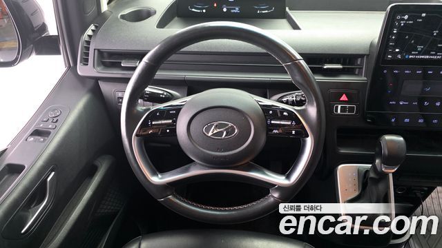 Hyundai Staria L3.5 Cargo 5-Seater Modern 2023 — фото 13