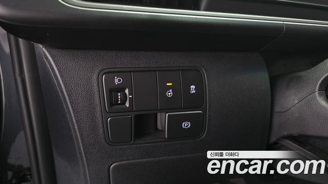 Hyundai Staria L3.5 Cargo 5-Seater Modern 2023 — фото 28