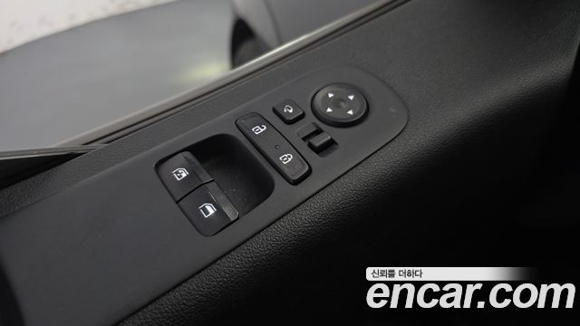 Hyundai Staria L3.5 Cargo 5-Seater Modern 2023 — фото 30