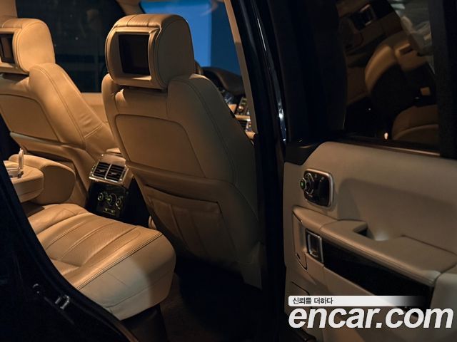 Land Rover Range Rover V8 5.0 Supercharged 2011 — фото 14