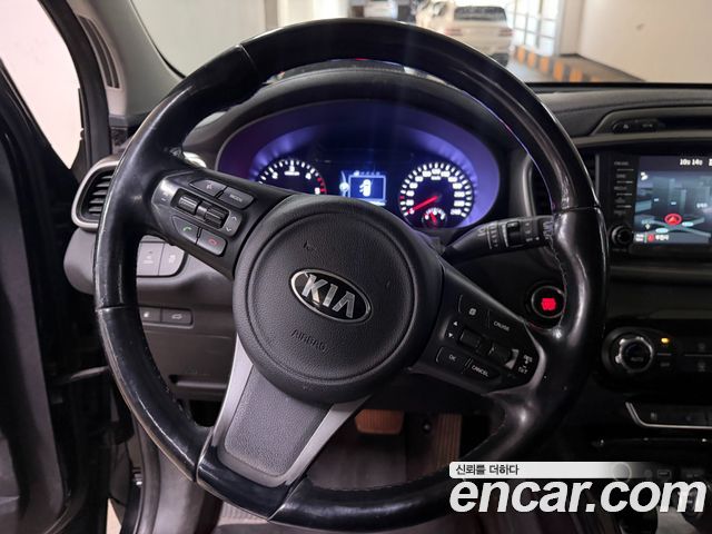 Kia Sorento Diesel 2.0 2WD Noblesse 2016 — фото 10