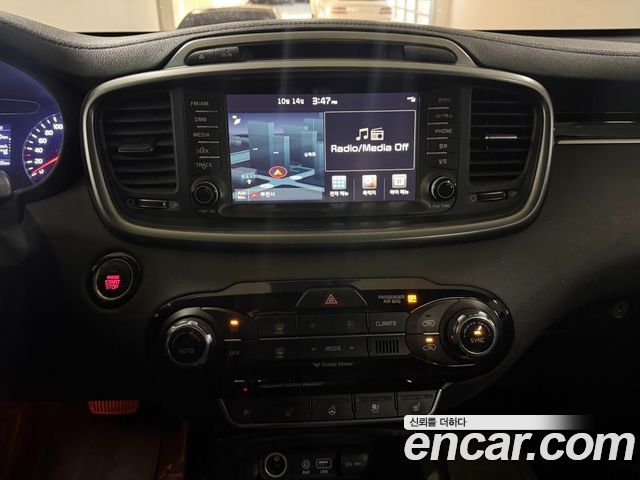 Kia Sorento Diesel 2.0 2WD Noblesse 2016 — фото 12