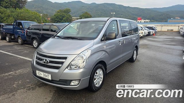 Hyundai Grand Starex 3-Seater VAN Smart 2018 — фото 2