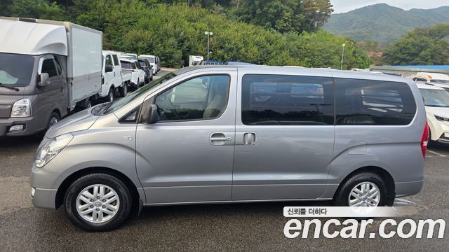 Hyundai Grand Starex 3-Seater VAN Smart 2018 — фото 3