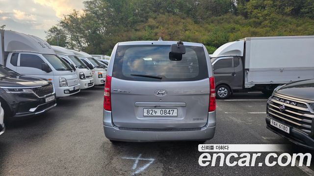 Hyundai Grand Starex 3-Seater VAN Smart 2018 — фото 5