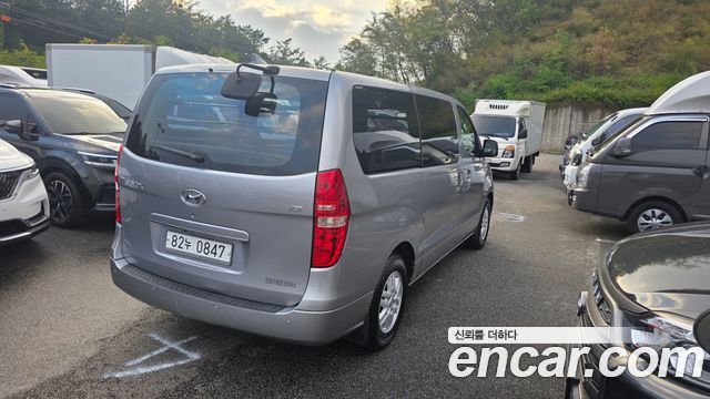 Hyundai Grand Starex 3-Seater VAN Smart 2018 — фото 7