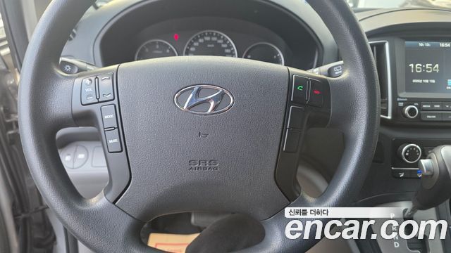 Hyundai Grand Starex 3-Seater VAN Smart 2018 — фото 16