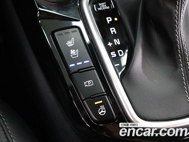 Kia Seltos Gasoline 1.6 Turbo 2WD Signature 2023 — фото 17