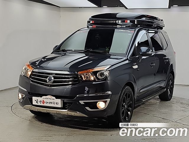 KG Mobility (SsangYong) Korando Turismo 4WD RX 9-seater