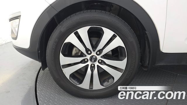 Kia Sportage R Diesel 2WD TLX High-Deluxe 2013 — фото 5