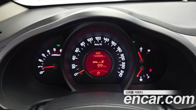 Kia Sportage R Diesel 2WD TLX High-Deluxe 2013 — фото 8